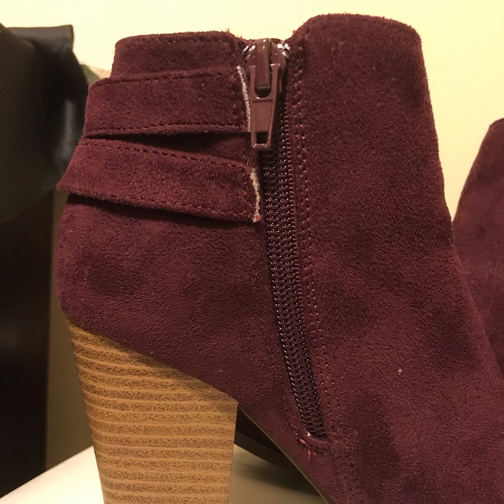 Charlotte Russe chunky ankle booties - Picture 4 of 8